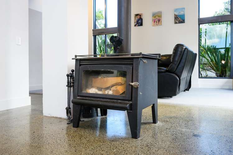 151 Summerhill Drive Fitzherbert_15