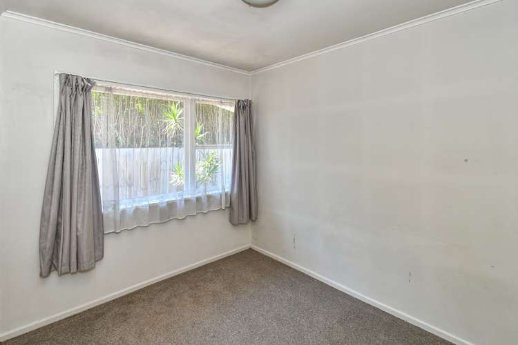 9/11 Oakland Avenue Papatoetoe_7