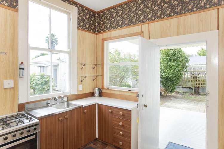 7 Derby Street Gisborne_17