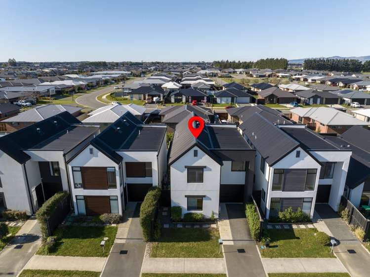 83 Faringdon Boulevard Rolleston_1