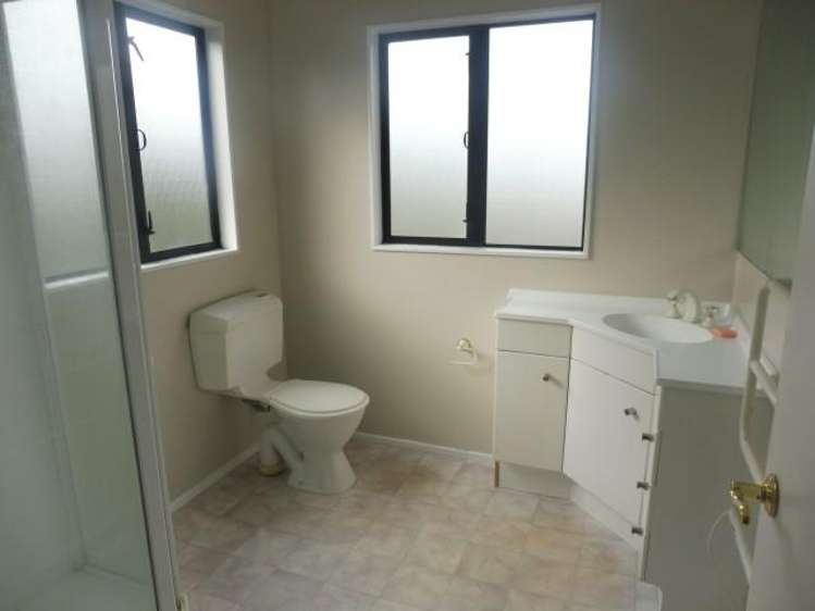 396C River Road 10458_7