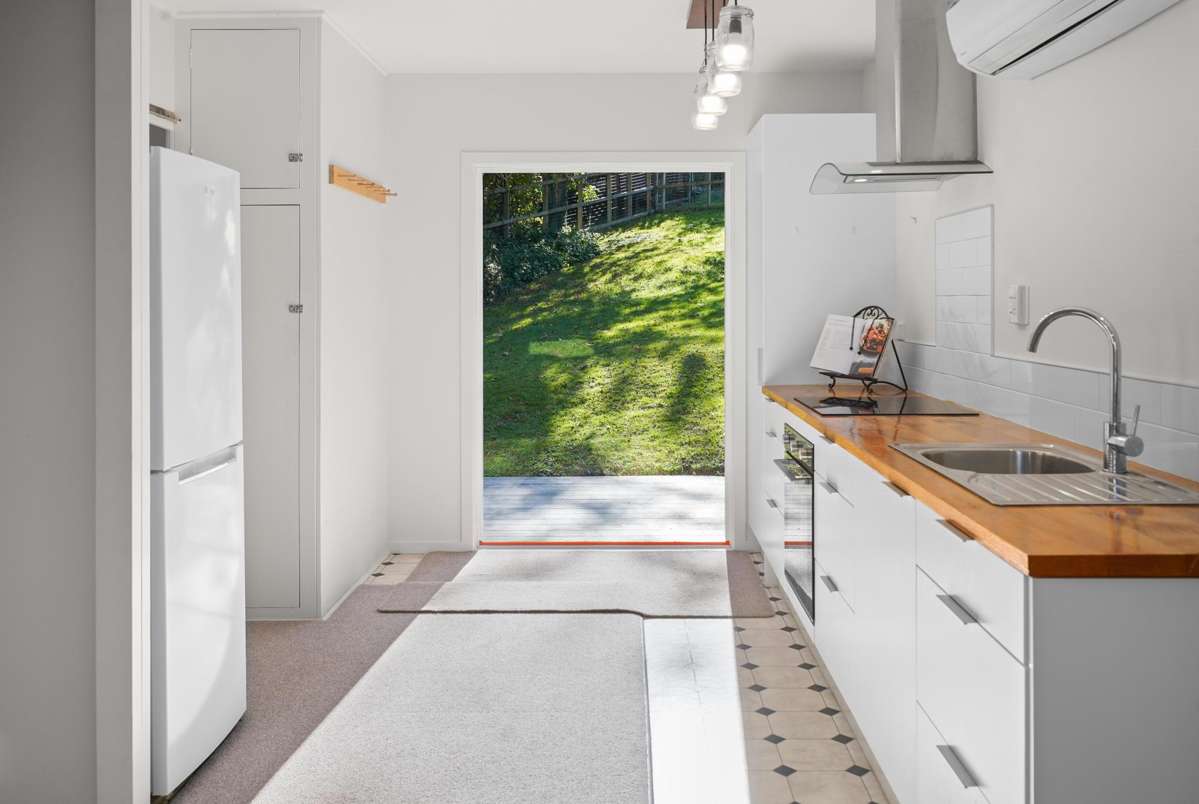 8 Chalet Crescent_1