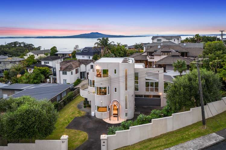 2/21 Eastcliffe Road Castor Bay_3