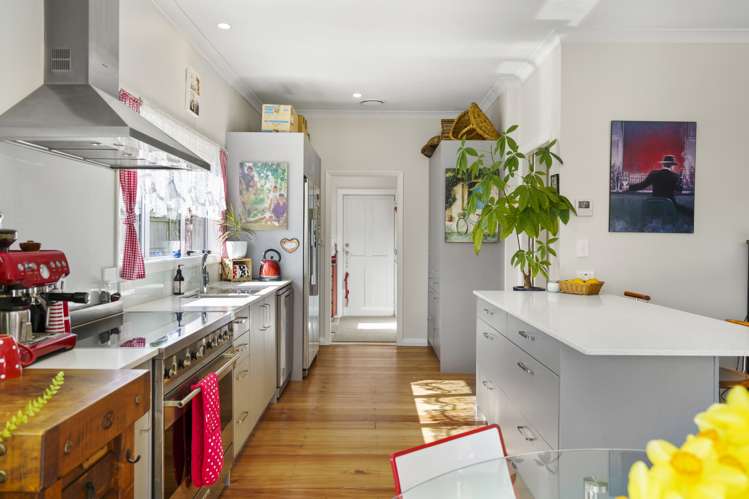 100 Macfarlane Street Hamilton East_10