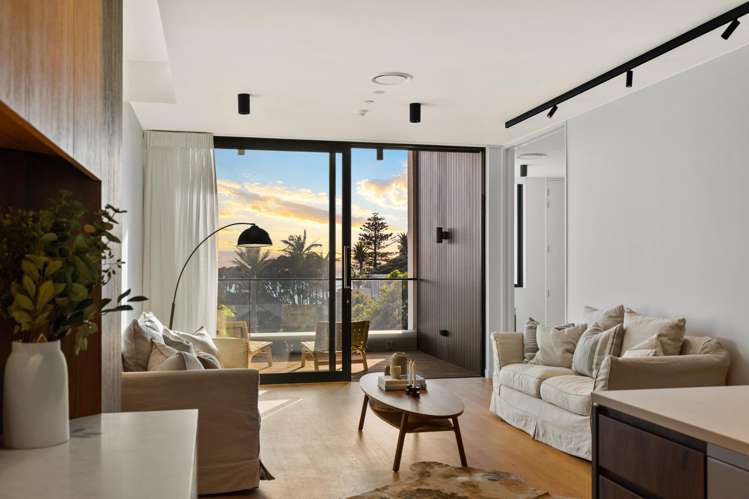 12/423 Beach Road Mairangi Bay_3