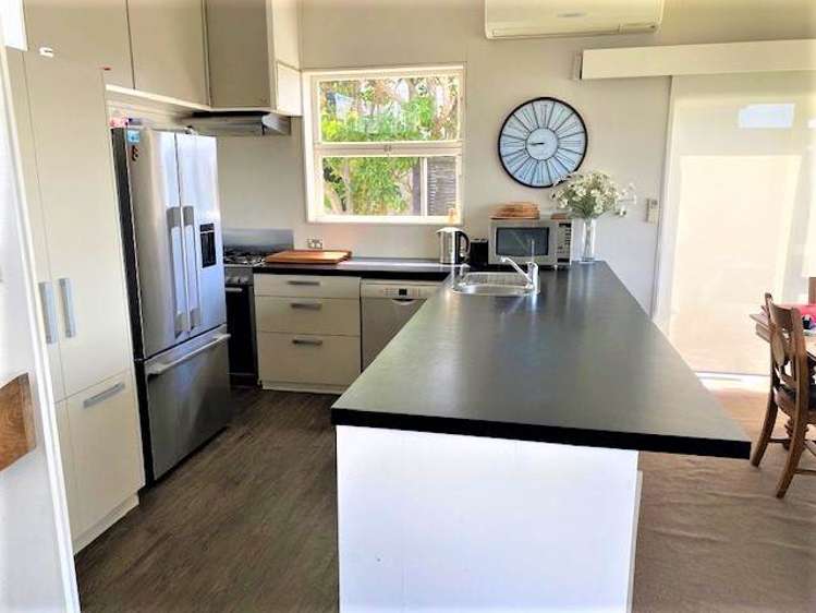 23 Seaview Road Castor Bay_6