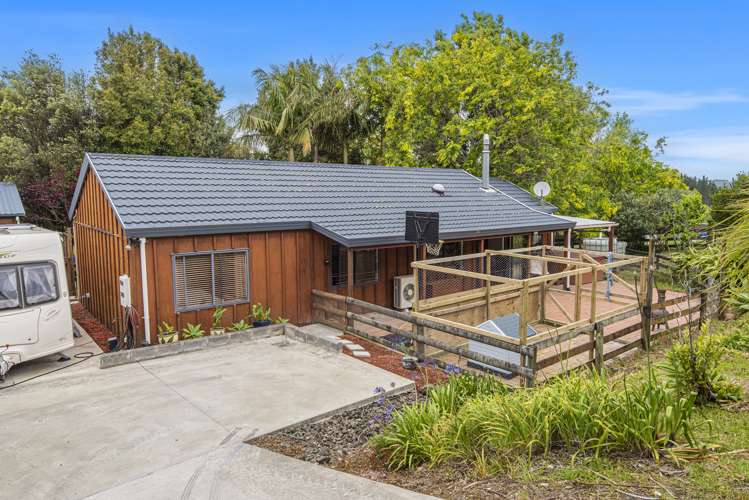 9 Bickerstaffe Road Maungaturoto_16