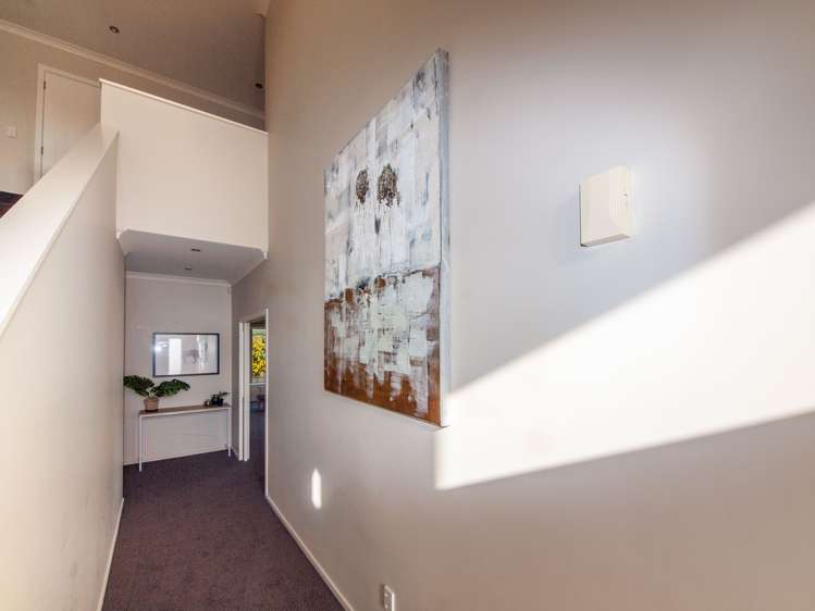 8 Sedgley Grove Churton Park_13