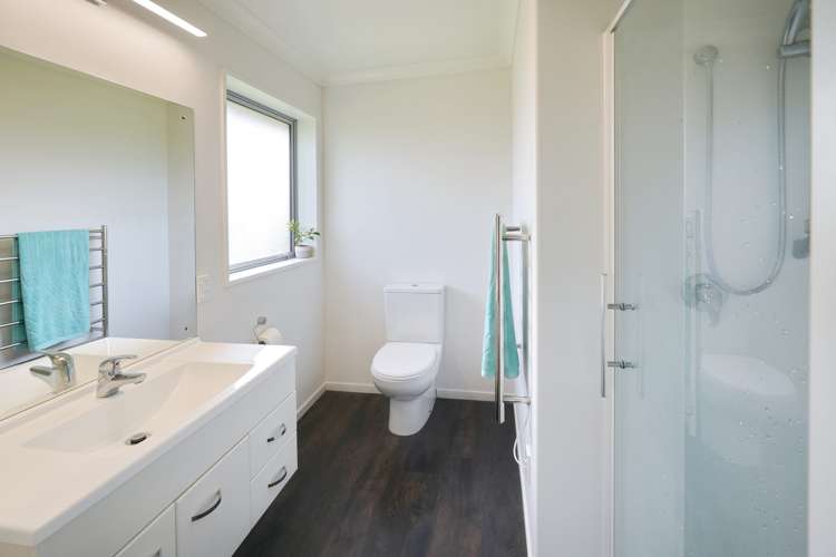 16 Barnsley Crescent West Melton_8