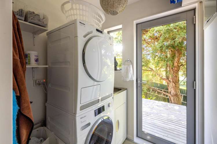 162 Ocean View Road Oneroa_23