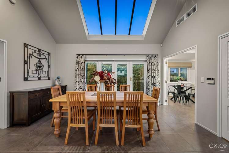 7 Anderson Grove Epuni_13