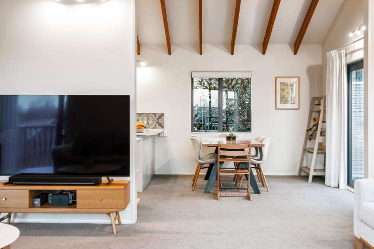 25 Broadfield Street Massey_11