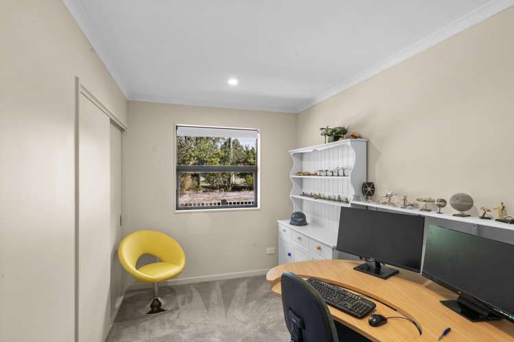 1806 Cust Road Cust_18