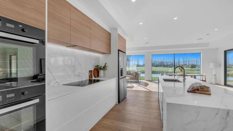 48 Mapleham Drive_2
