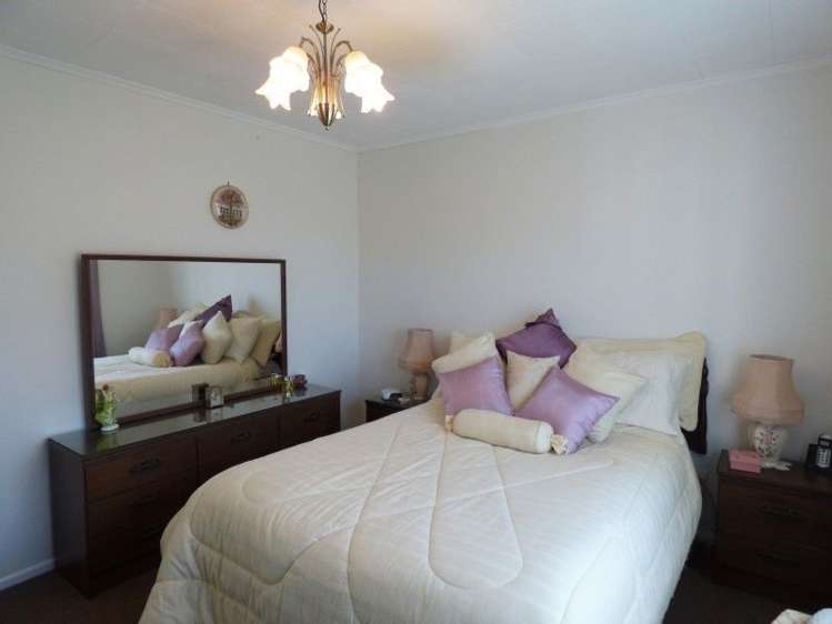 4 Glamorgan Avenue Tamatea_11