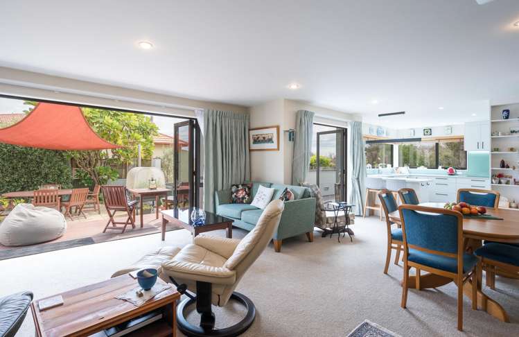 21 Idesia Grove Richmond_6