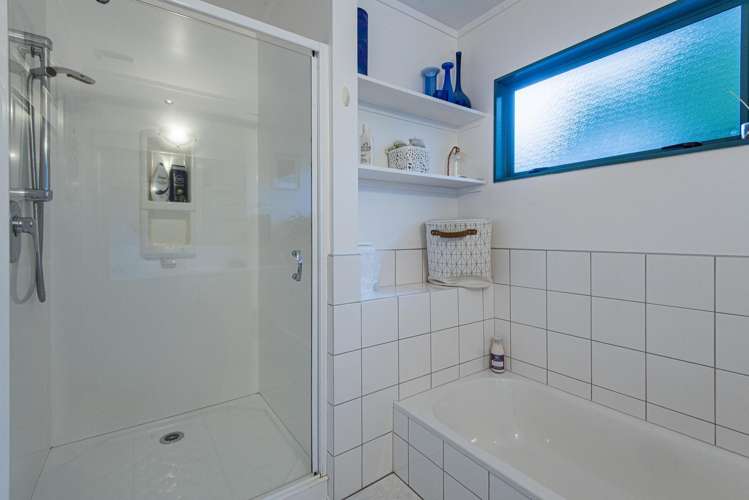 184 Beach Road Onerahi_17