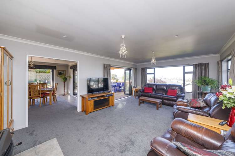 9 Logan Grove Feilding_6