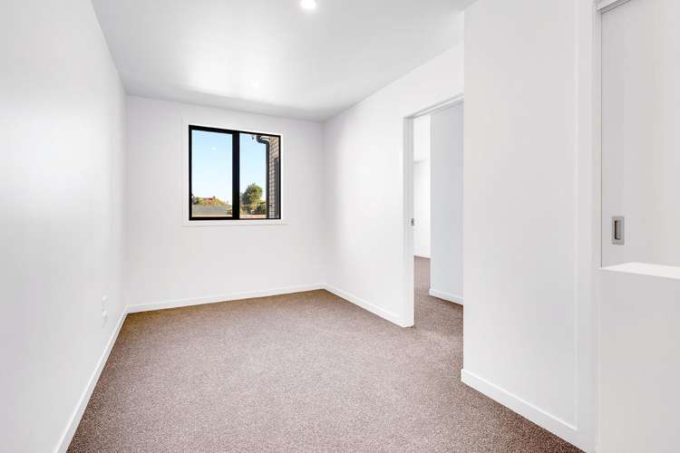 3/91 Shakespeare Street 11373_11
