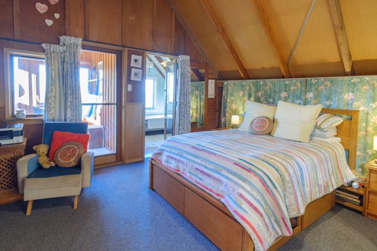 211 Blandswood Road Mesopotamia_5