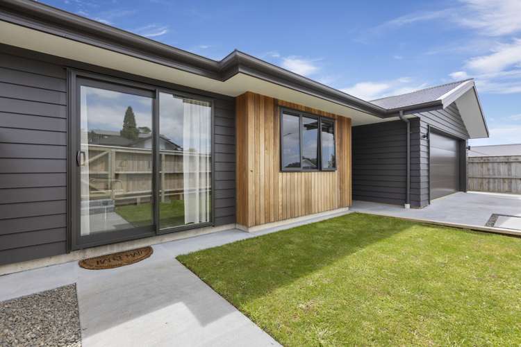 60 Cyrus Street Whalers Gate_1