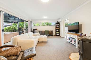 22 Whitford Park Road_3