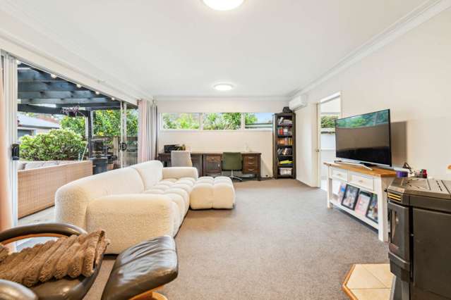 22 Whitford Park Road Whitford_4