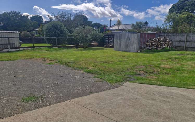 1 Pā Tuna Lane Hurdon_9