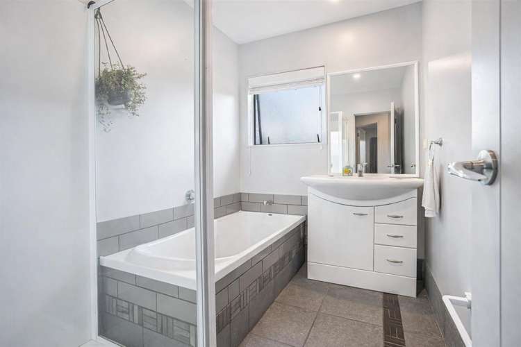 68 South Kensington Way Henderson_11