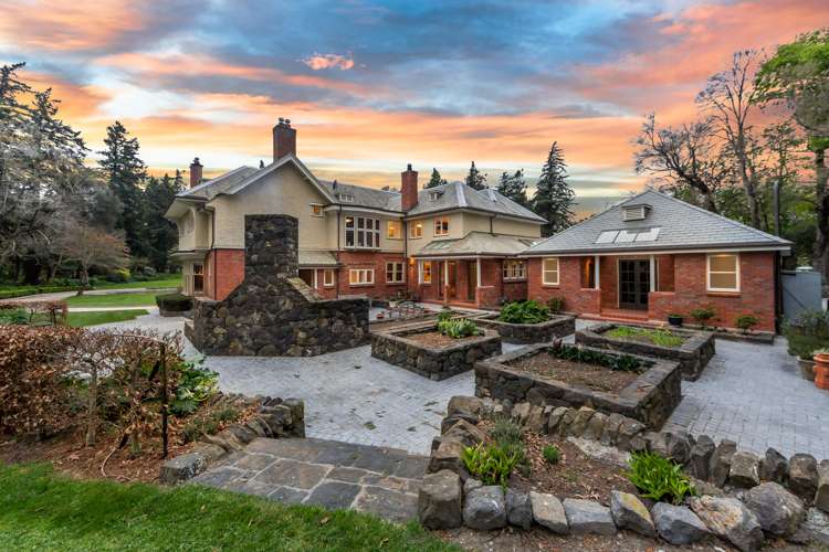 3979 West Coast Road Darfield_38