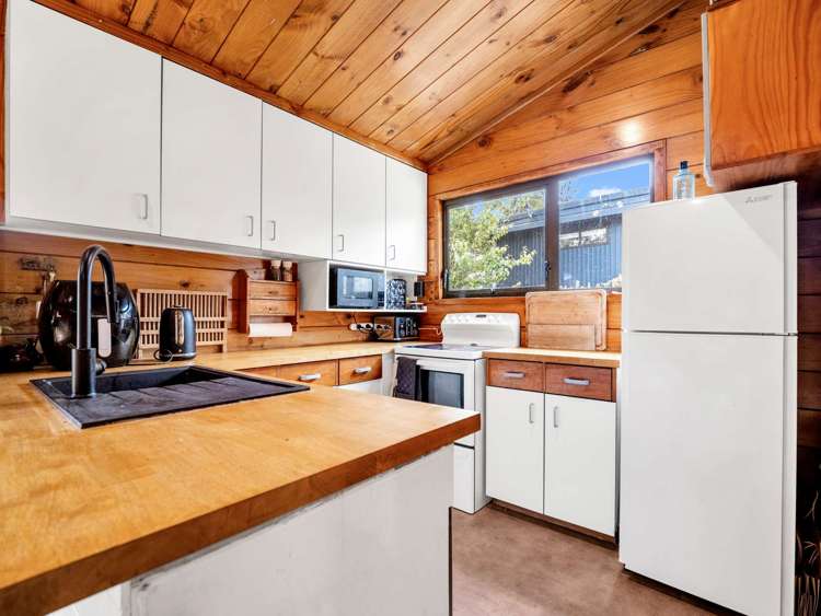 27 Ray Small Drive Papakura_2