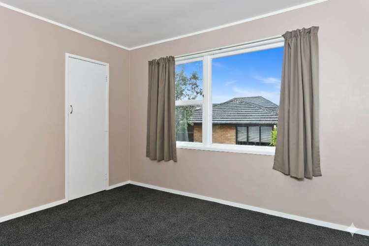 73 Rosier Road Glen Eden_10
