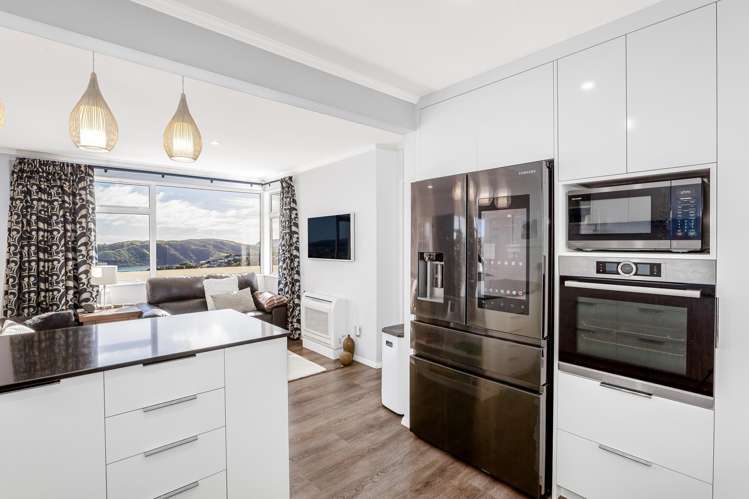 6 Iona Place Papakowhai_24