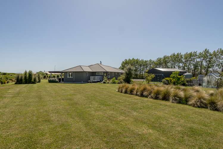 17 Landsborough Drive Darfield_20