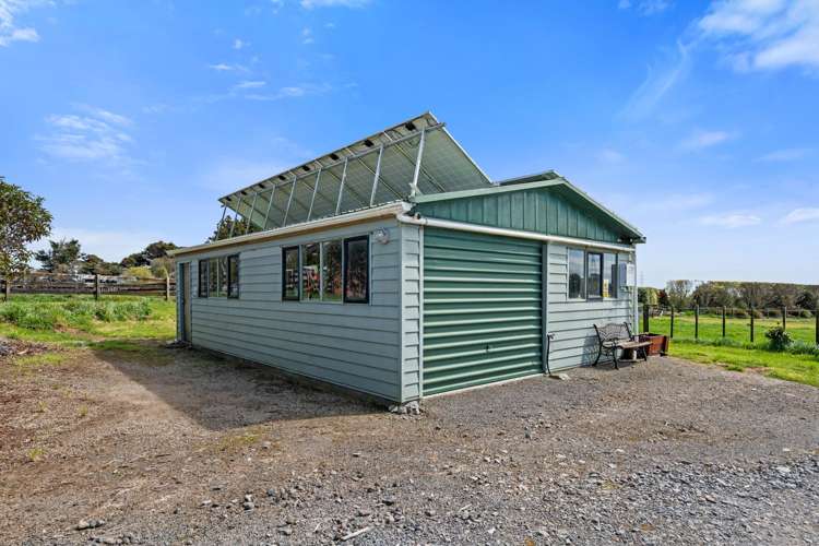 1484 Egmont Road Egmont Village_40