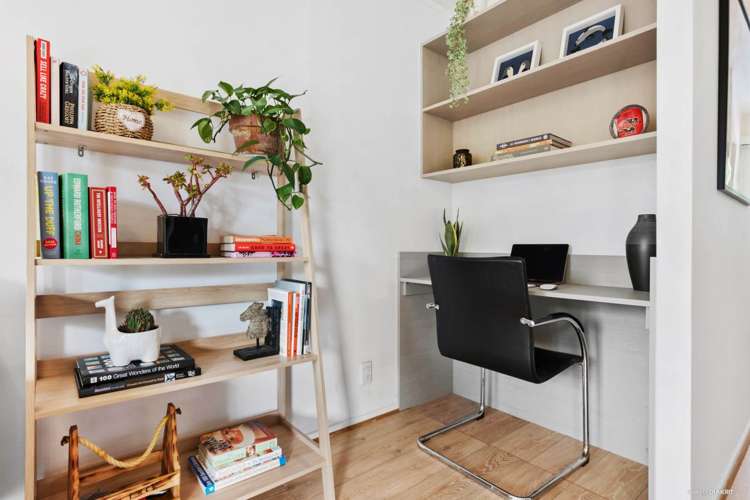 1/25 Glenmore Road Sunnyhills_5