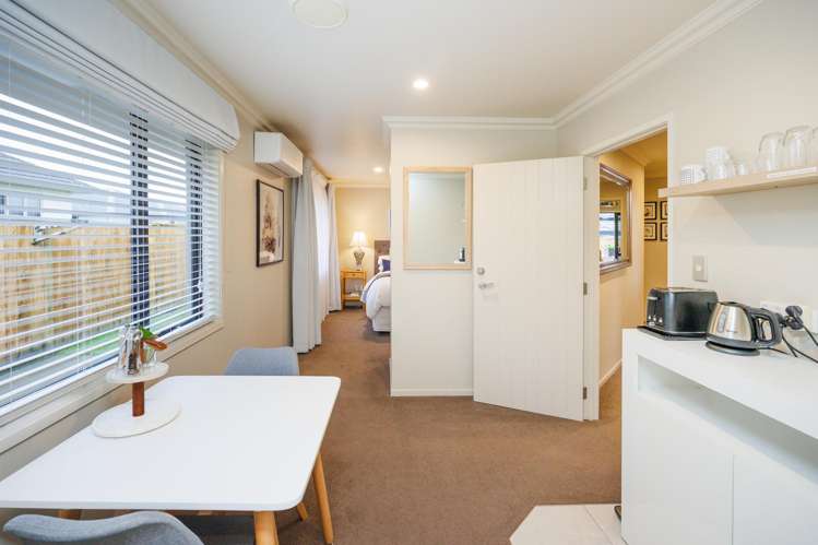 172 Pacific Drive Fitzherbert_19