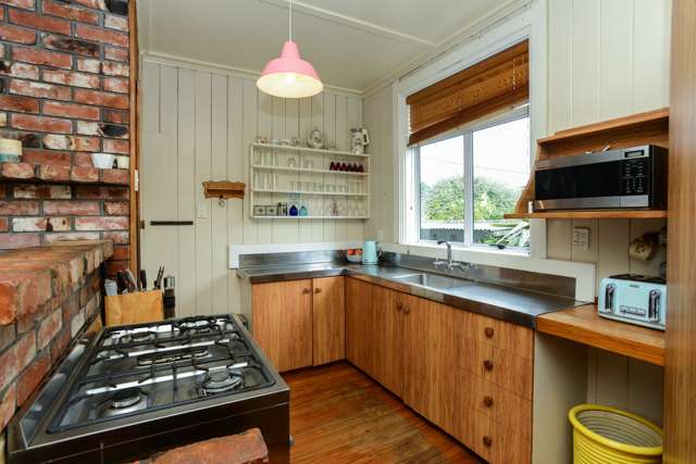 6 Waverley Street Waipawa_1