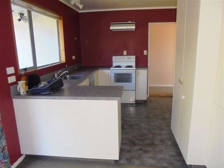 65 Kingsford Drive Stoke_5