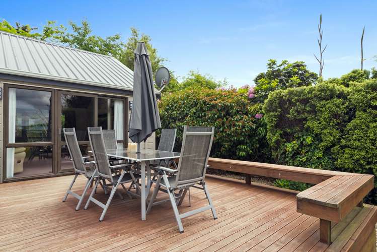 13 Henare Place Tihiotonga_17