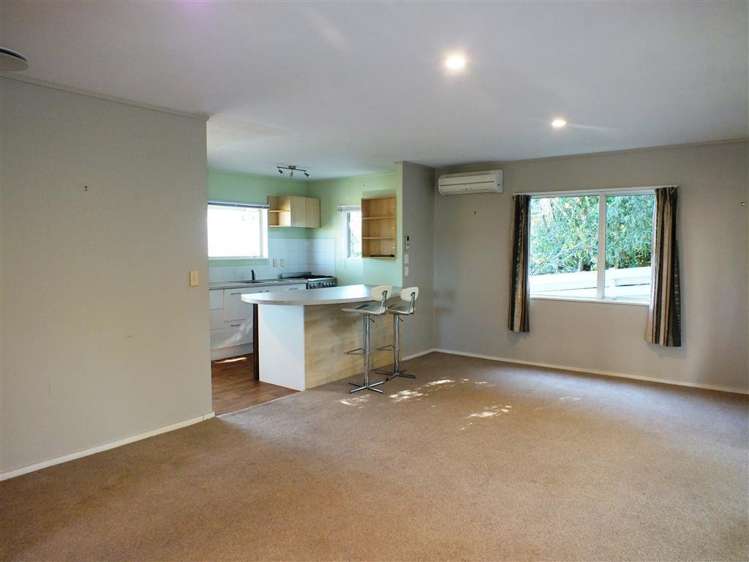 64 D'Oyly Drive Stanmore Bay_1