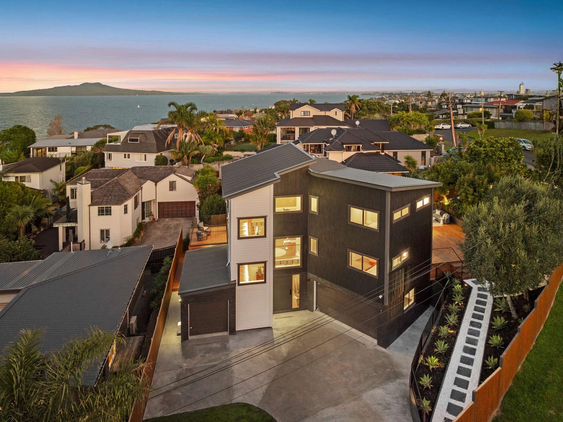 2/21 Eastcliffe Road Castor Bay_0