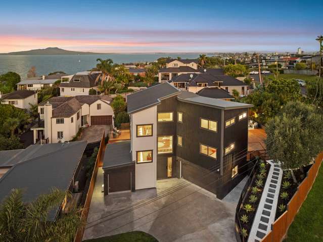 Refined Living in the Heart of Castor Bay