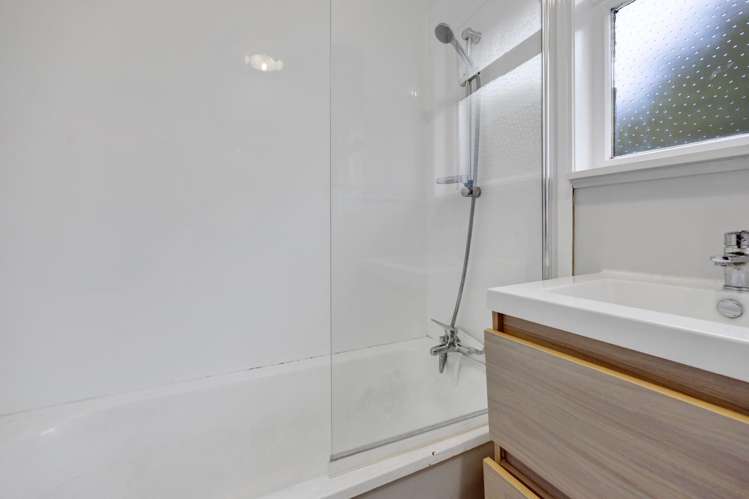 5 Avon Street Stratford_13