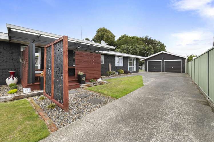 10 Suffolk Crescent Feilding_4