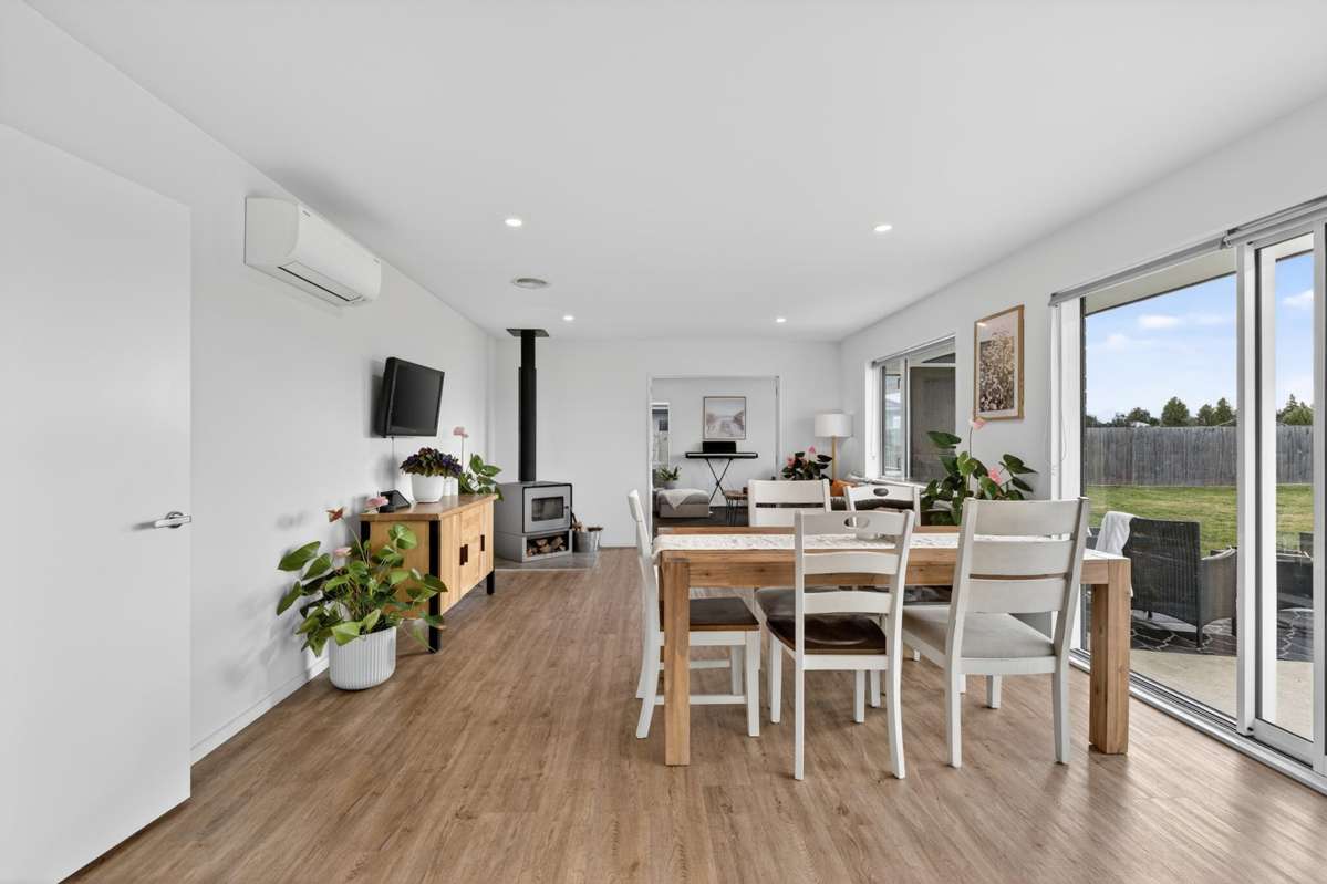 54 Graeme Foote Street_1