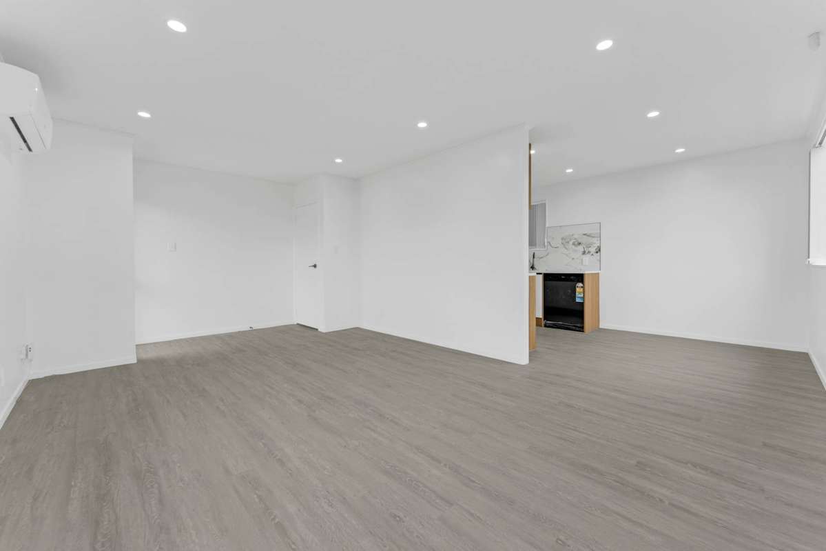 2/22 Trimdon Street_3