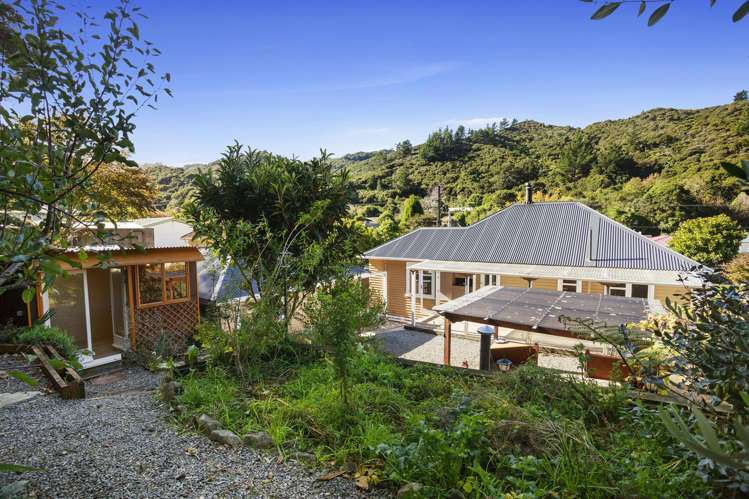 77 Hair Street Wainuiomata_20