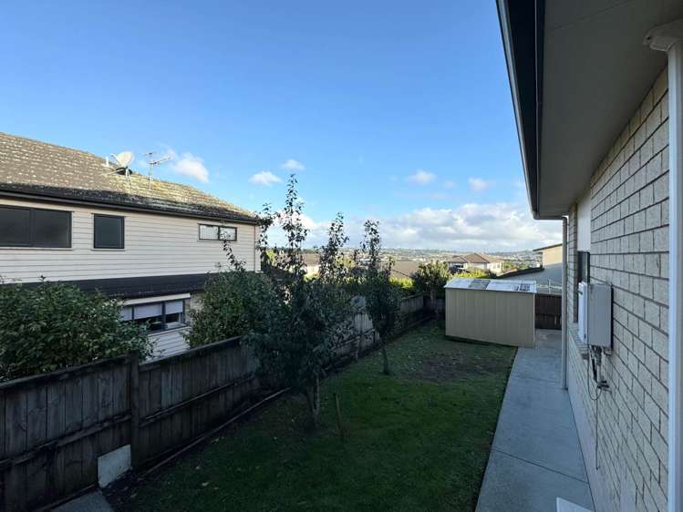 21 Chateau Rise Flat Bush_19