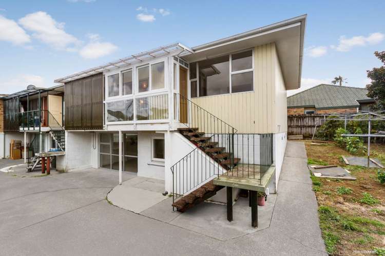 3/4 Preston Avenue Mount Albert_0